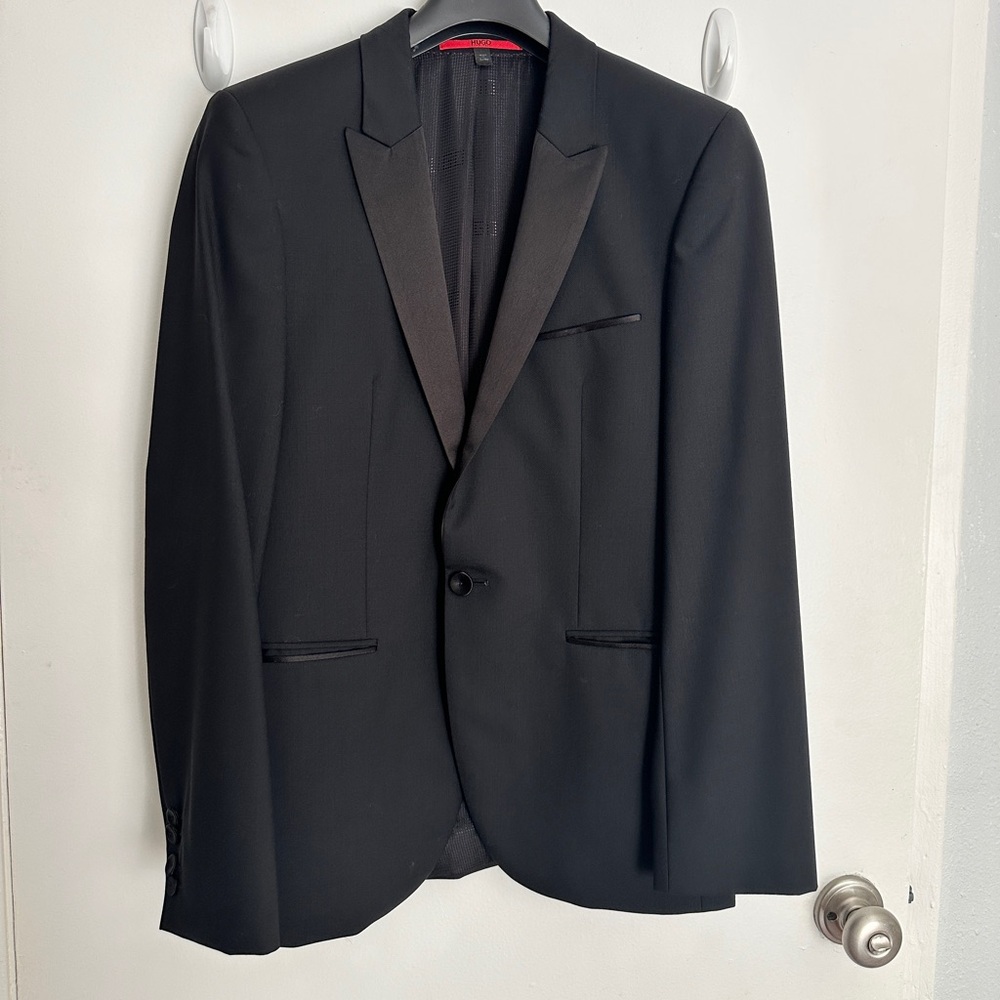 Hugo Boss Men's Black Satin-Lapel Blazer